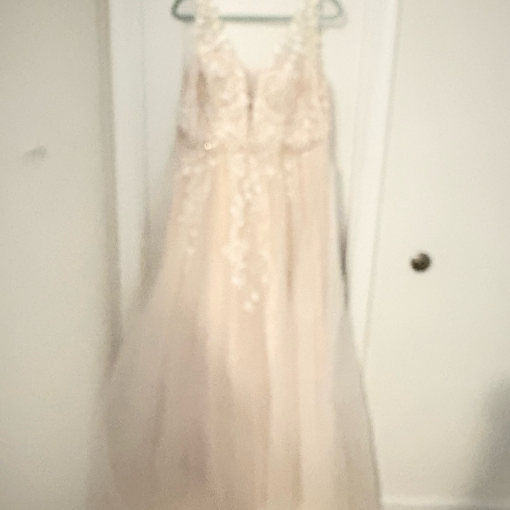 Elegant Cream Lace Gown